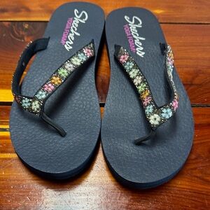 Skechers Women's Meditation Daisy Delight Yoga Foam Thong Sandals